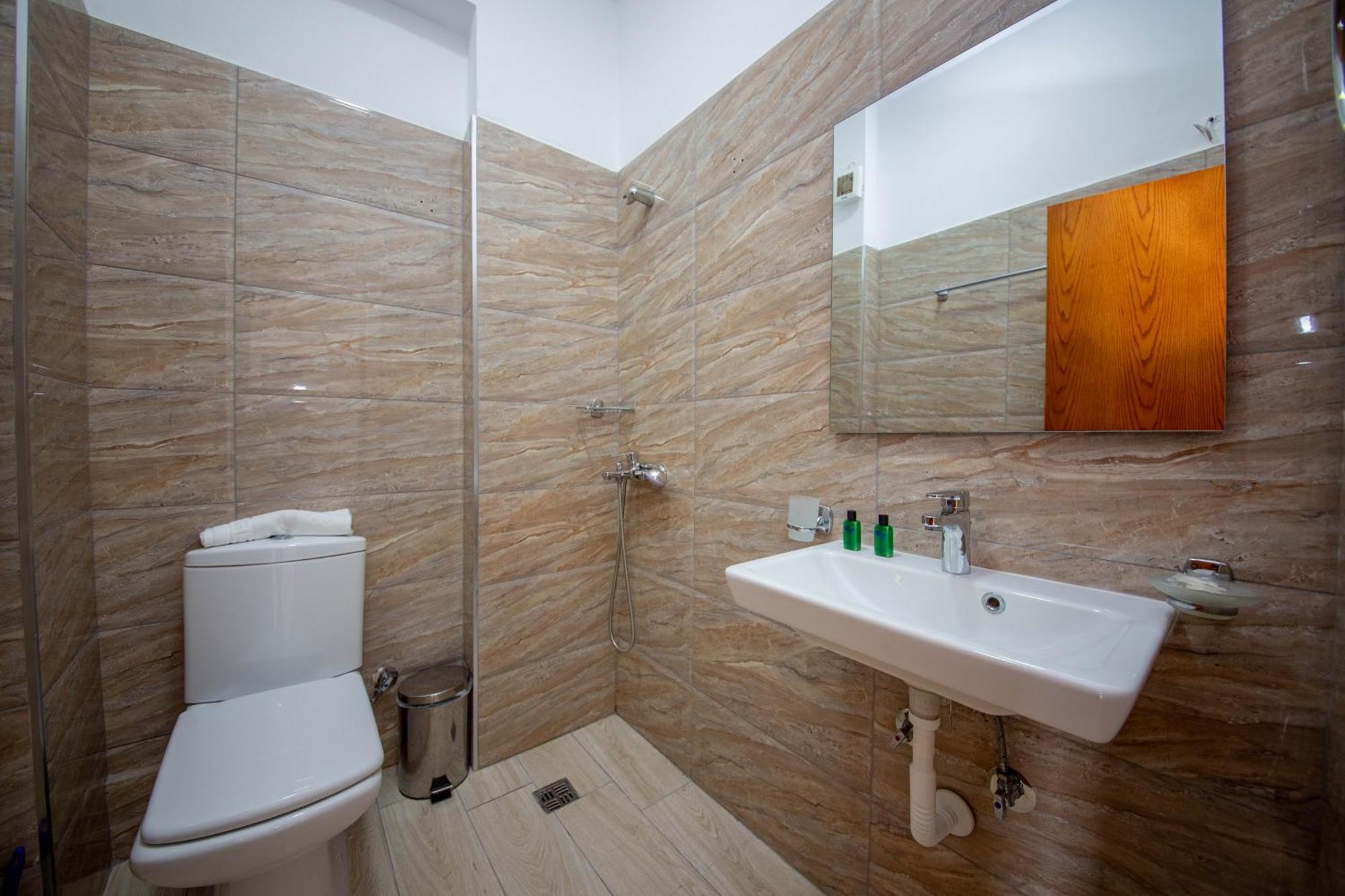 Hotel Keliani Саранда Экстерьер фото