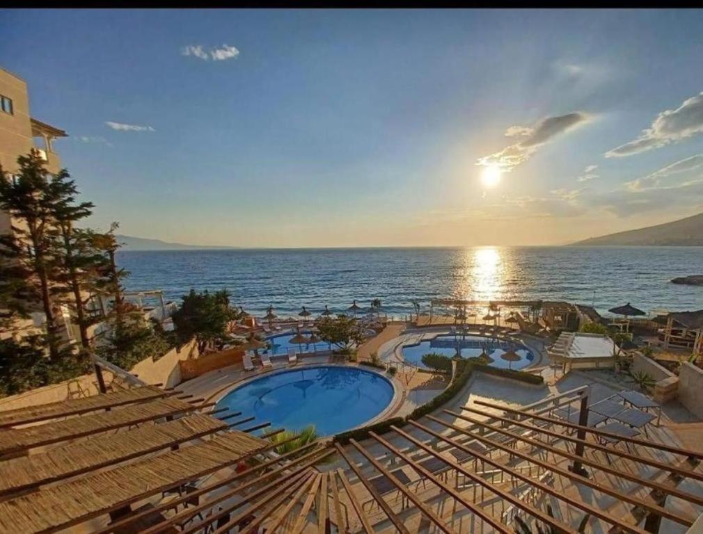 Hotel Keliani Саранда Экстерьер фото